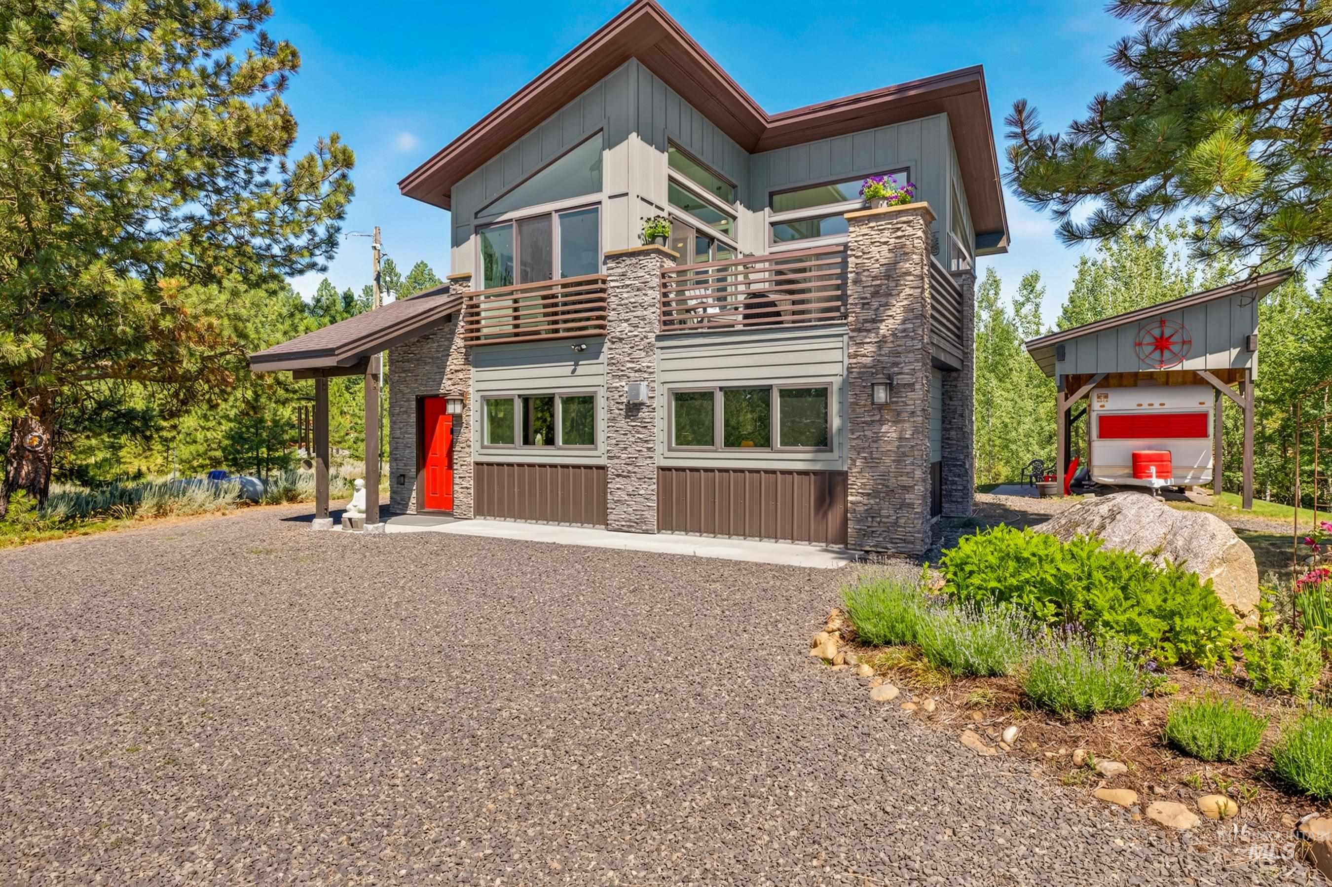 254 Buckcamp Lane, McCall, Idaho 83638, 2 Bedrooms, 2 Bathrooms, Residential For Sale, Price $925,000,MLS 98993453