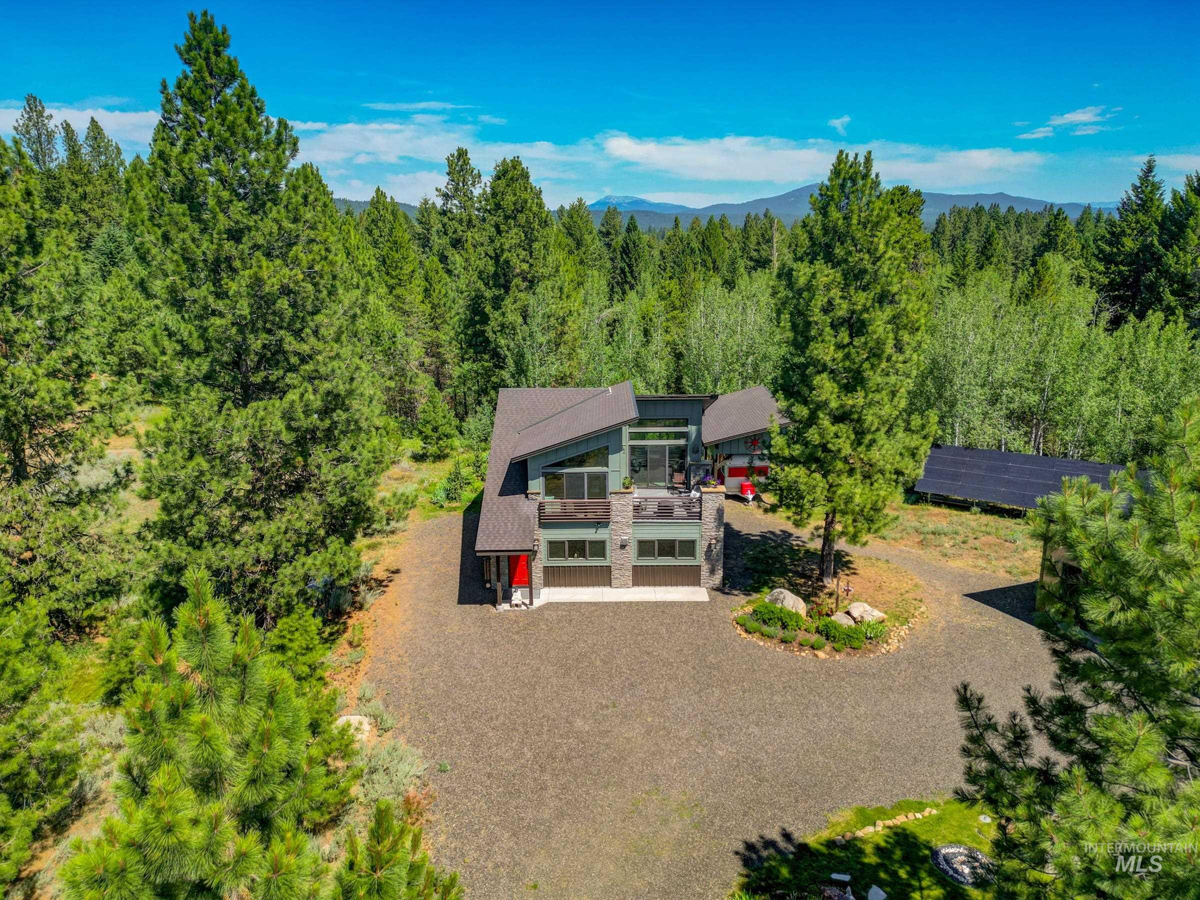 254 Buckcamp Lane, McCall, Idaho 83638, 2 Bedrooms, 2 Bathrooms, Residential For Sale, Price $925,000,MLS 98993453