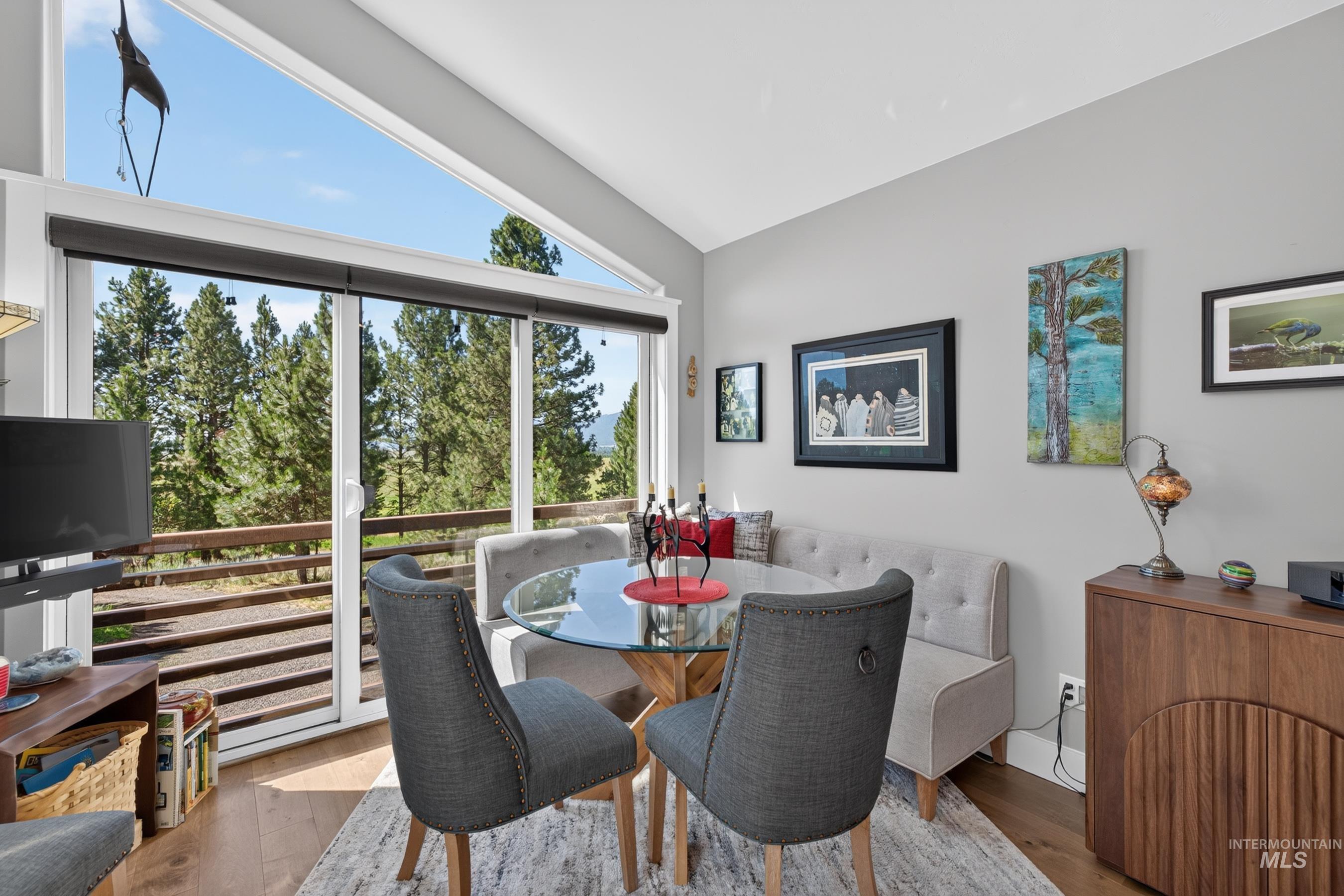 254 Buckcamp Lane, McCall, Idaho 83638, 2 Bedrooms, 2 Bathrooms, Residential For Sale, Price $925,000,MLS 98993453