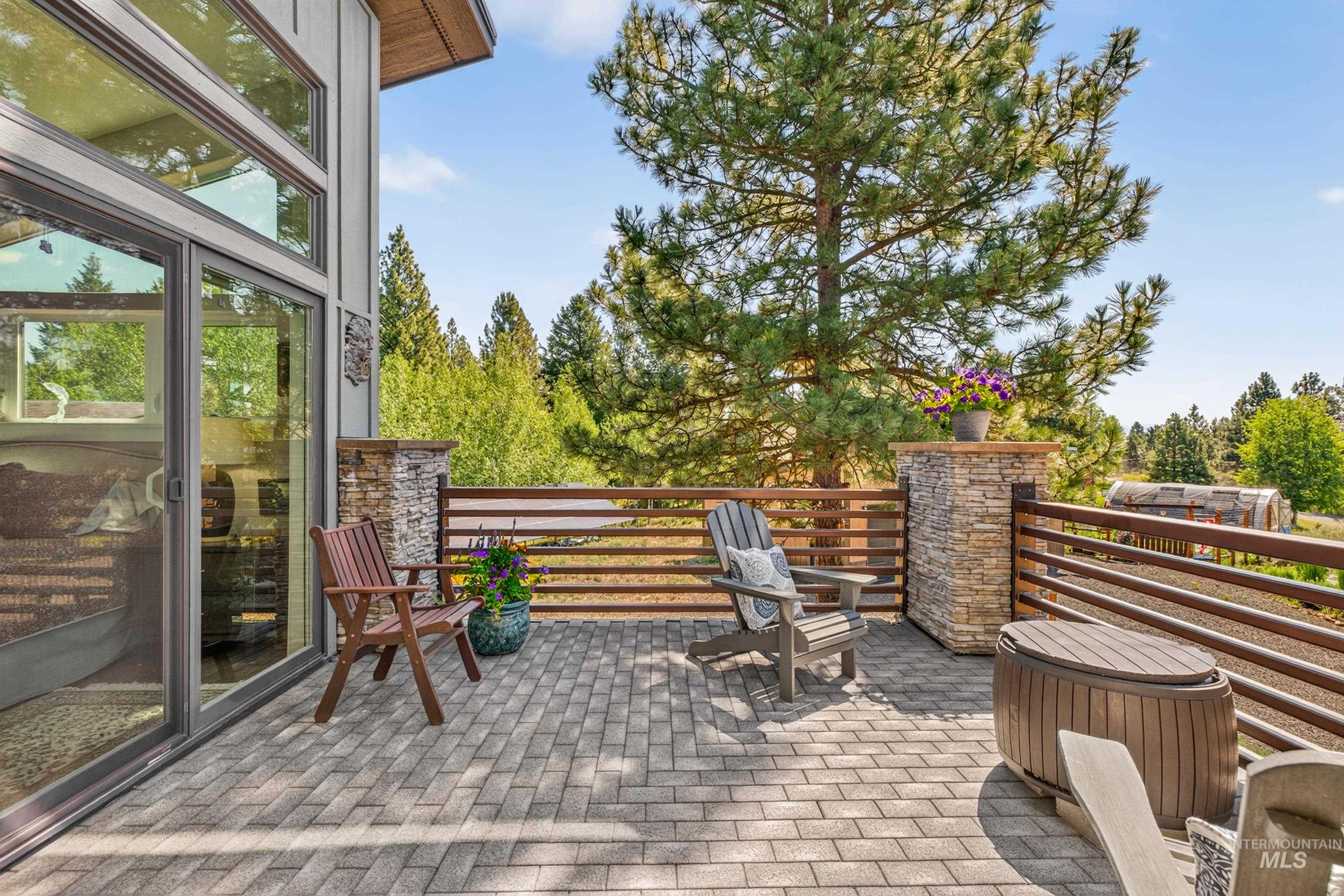 254 Buckcamp Lane, McCall, Idaho 83638, 2 Bedrooms, 2 Bathrooms, Residential For Sale, Price $925,000,MLS 98993453