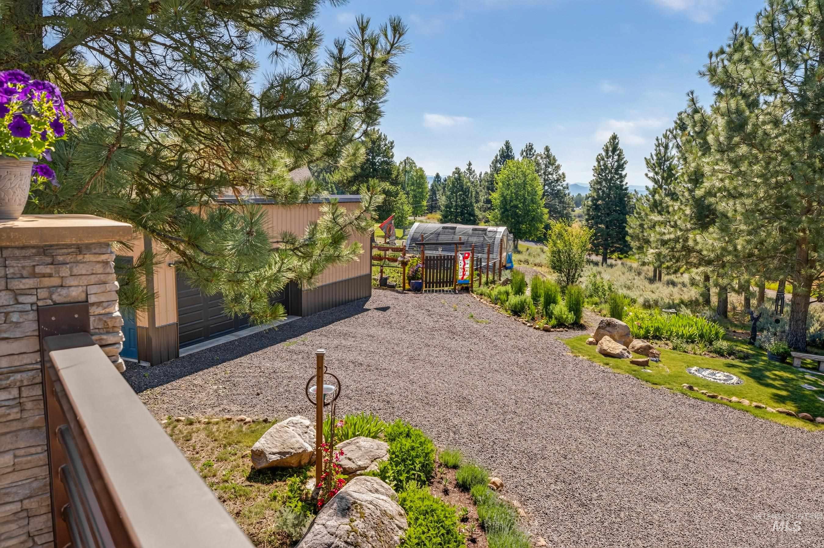 254 Buckcamp Lane, McCall, Idaho 83638, 2 Bedrooms, 2 Bathrooms, Residential For Sale, Price $925,000,MLS 98993453