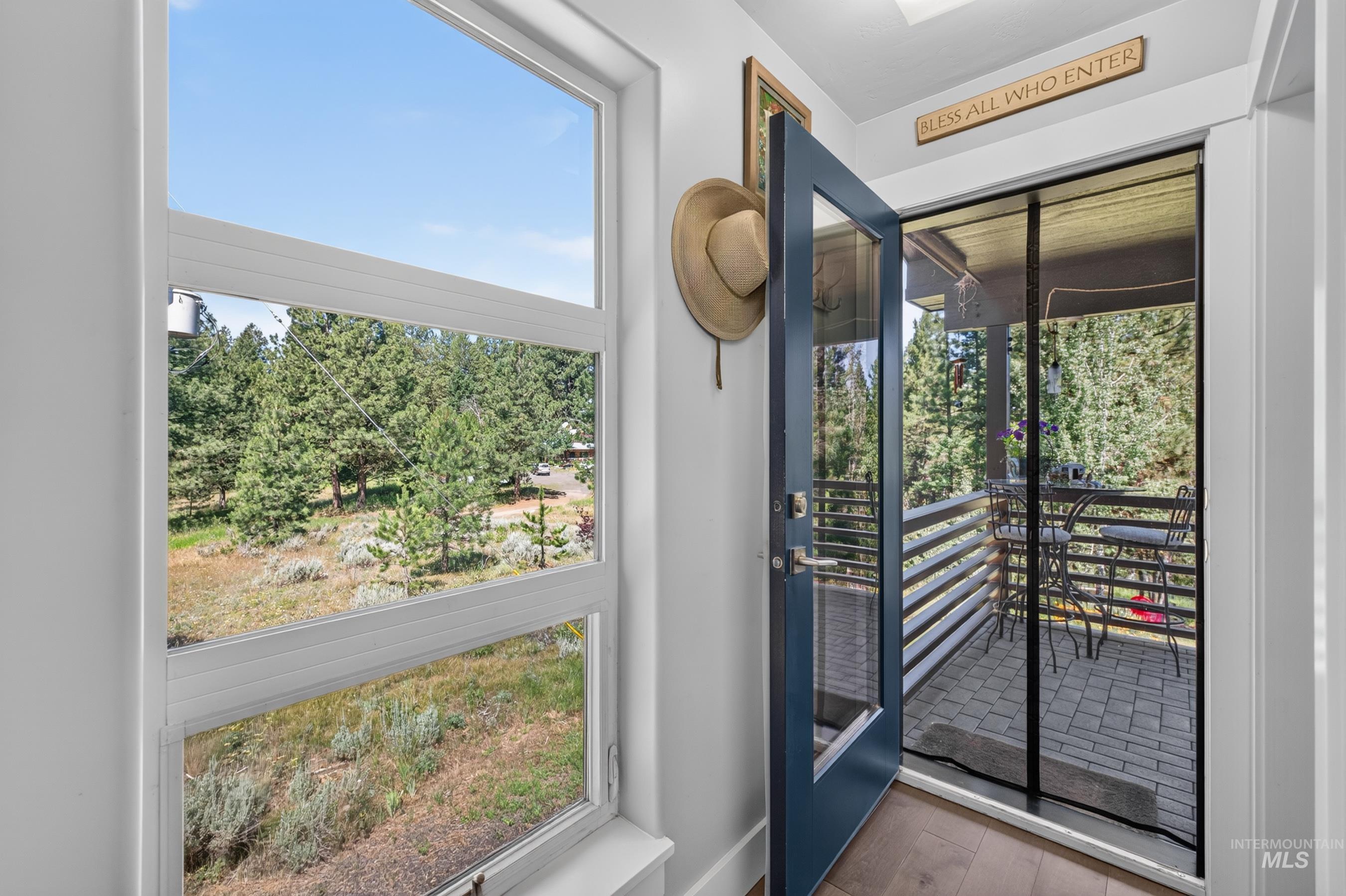 254 Buckcamp Lane, McCall, Idaho 83638, 2 Bedrooms, 2 Bathrooms, Residential For Sale, Price $925,000,MLS 98993453