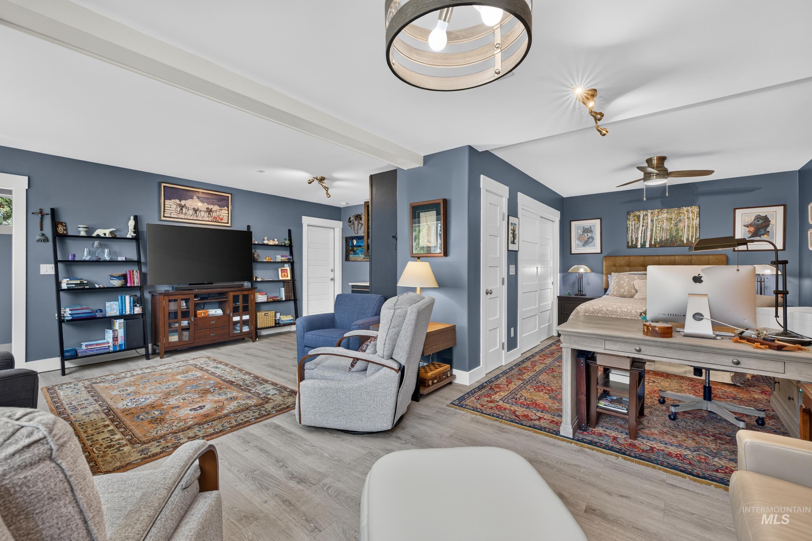 254 Buckcamp Lane, McCall, Idaho 83638, 2 Bedrooms, 2 Bathrooms, Residential For Sale, Price $925,000,MLS 98993453