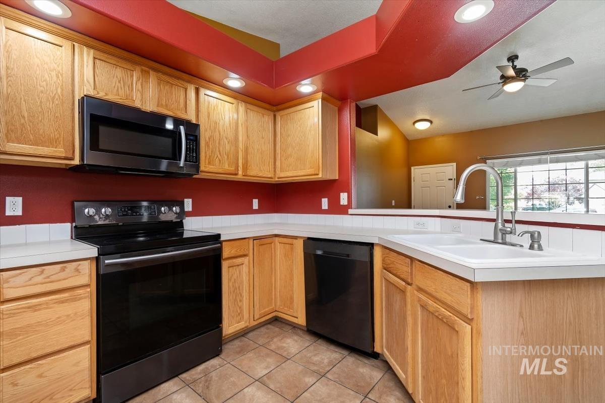 57 S Camden St, Nampa, Idaho 83651, 3 Bedrooms, 2 Bathrooms, Residential For Sale, Price $339,990,MLS 98993455