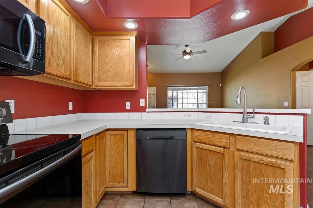 57 S Camden St, Nampa, Idaho 83651, 3 Bedrooms, 2 Bathrooms, Residential For Sale, Price $339,990,MLS 98993455