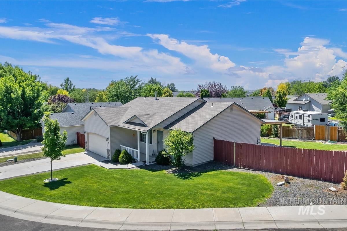 57 S Camden St, Nampa, Idaho 83651, 3 Bedrooms, 2 Bathrooms, Residential For Sale, Price $339,990,MLS 98993455