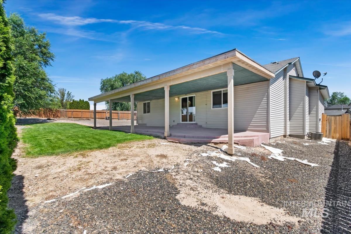 57 S Camden St, Nampa, Idaho 83651, 3 Bedrooms, 2 Bathrooms, Residential For Sale, Price $339,990,MLS 98993455