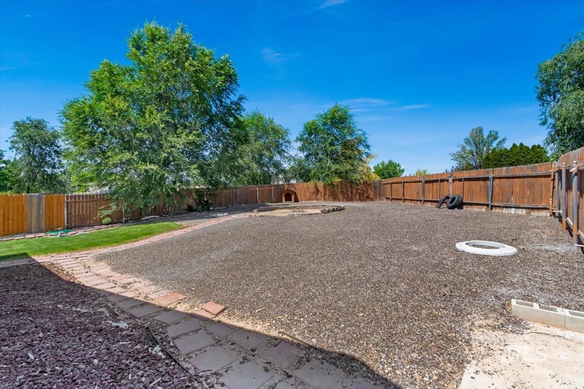 57 S Camden St, Nampa, Idaho 83651, 3 Bedrooms, 2 Bathrooms, Residential For Sale, Price $339,990,MLS 98993455
