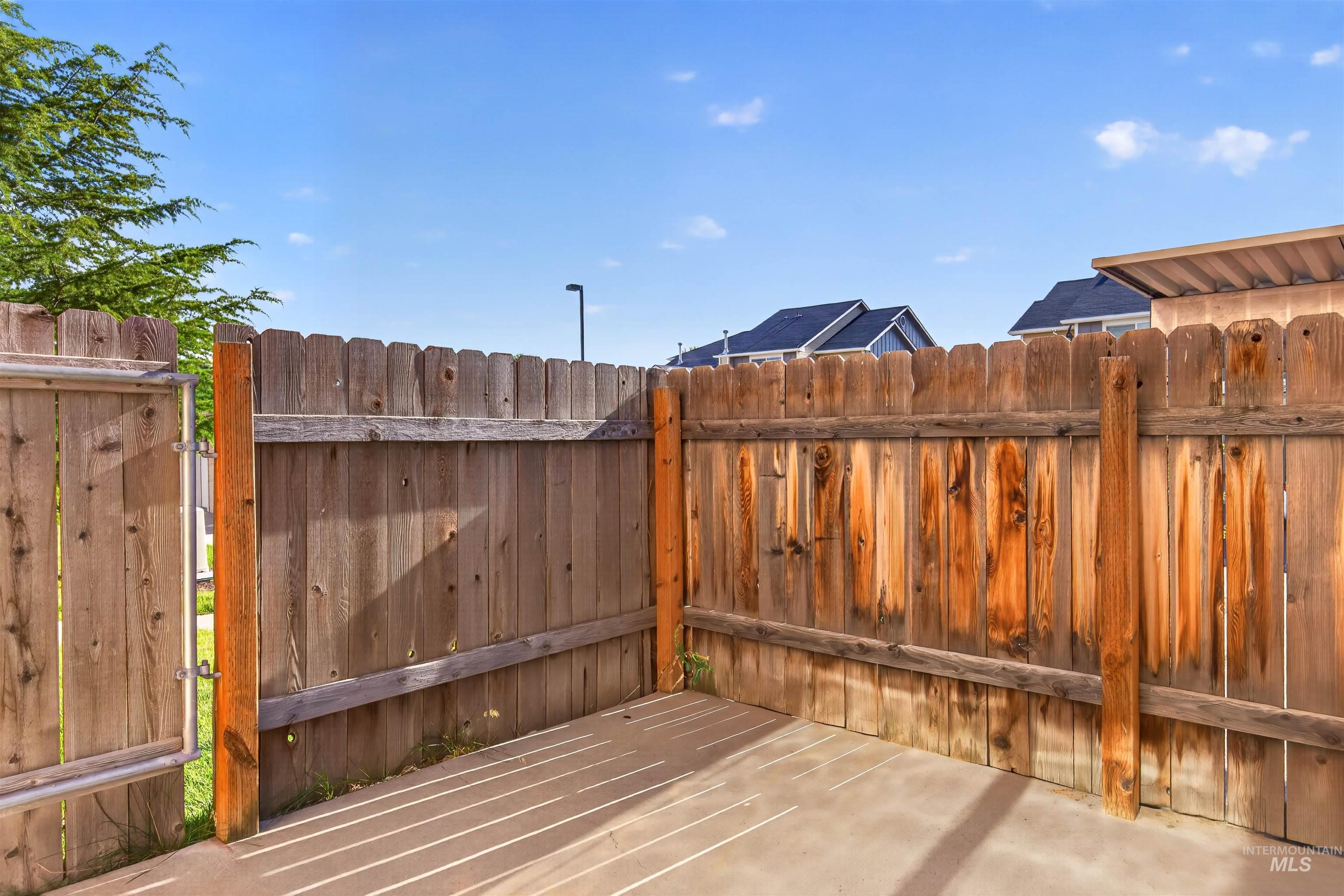 9139 W Brogan Dr., Boise, Idaho 83709-6798, 2 Bedrooms, 2 Bathrooms, Residential For Sale, Price $299,900,MLS 98993456