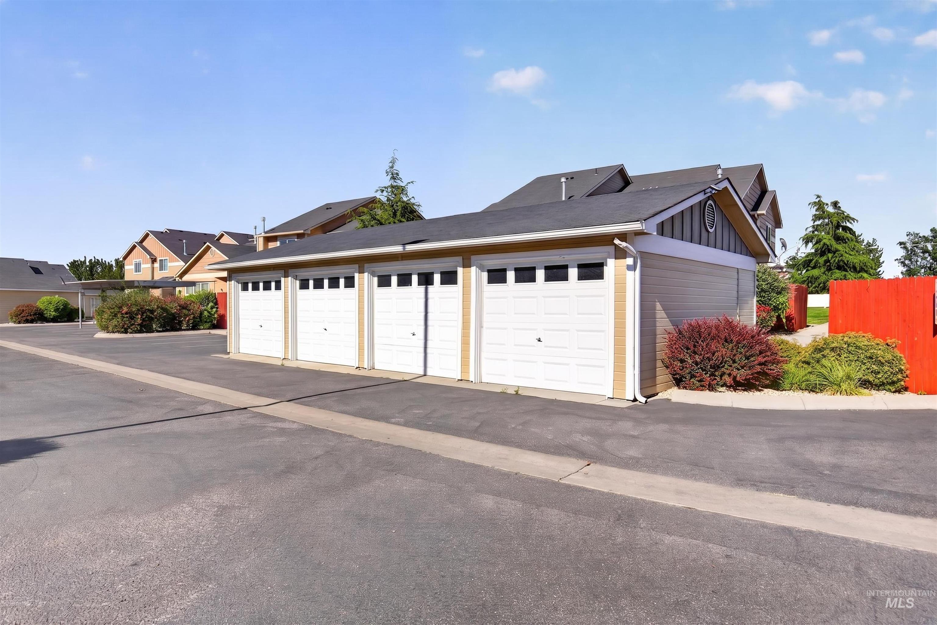 9147 W Brogan Dr, Boise, Idaho 83709, 2 Bedrooms, 2 Bathrooms, Residential For Sale, Price $299,900,MLS 98993457