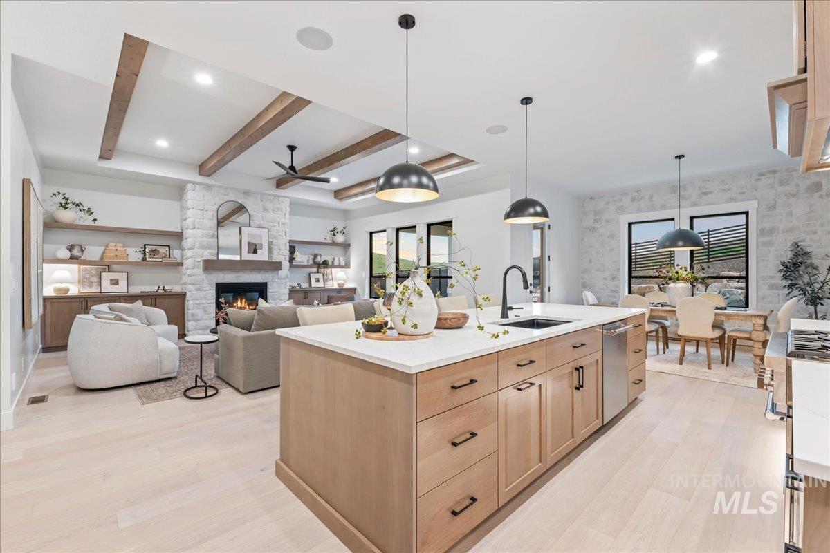 6971 N Cairnhill Way, Eagle, Idaho 83616, 3 Bedrooms, 3.5 Bathrooms, Residential For Sale, Price $1,024,900,MLS 98993458