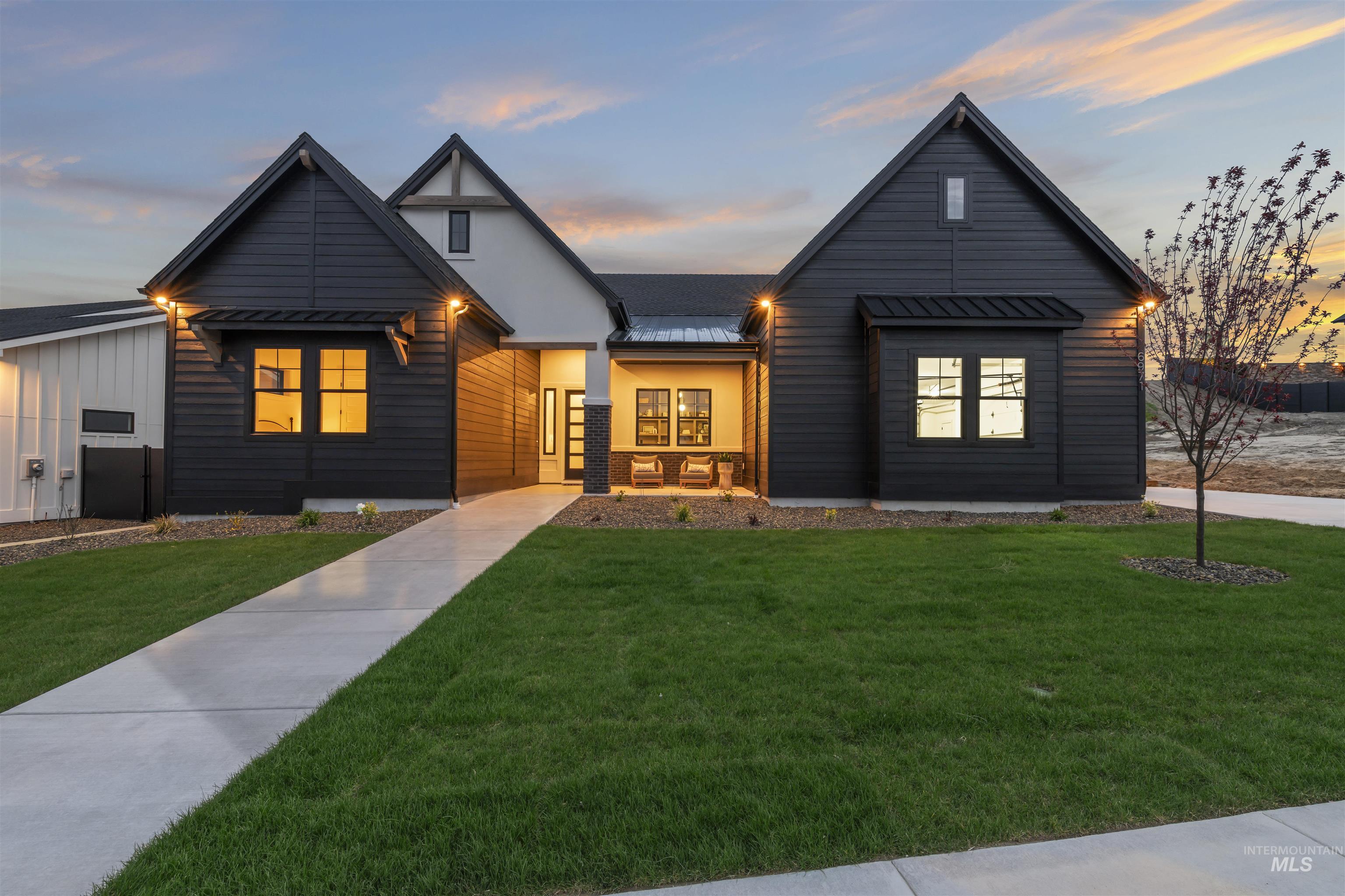 6971 N Cairnhill Way, Eagle, Idaho 83616, 3 Bedrooms, 3.5 Bathrooms, Residential For Sale, Price $1,024,900,MLS 98993458