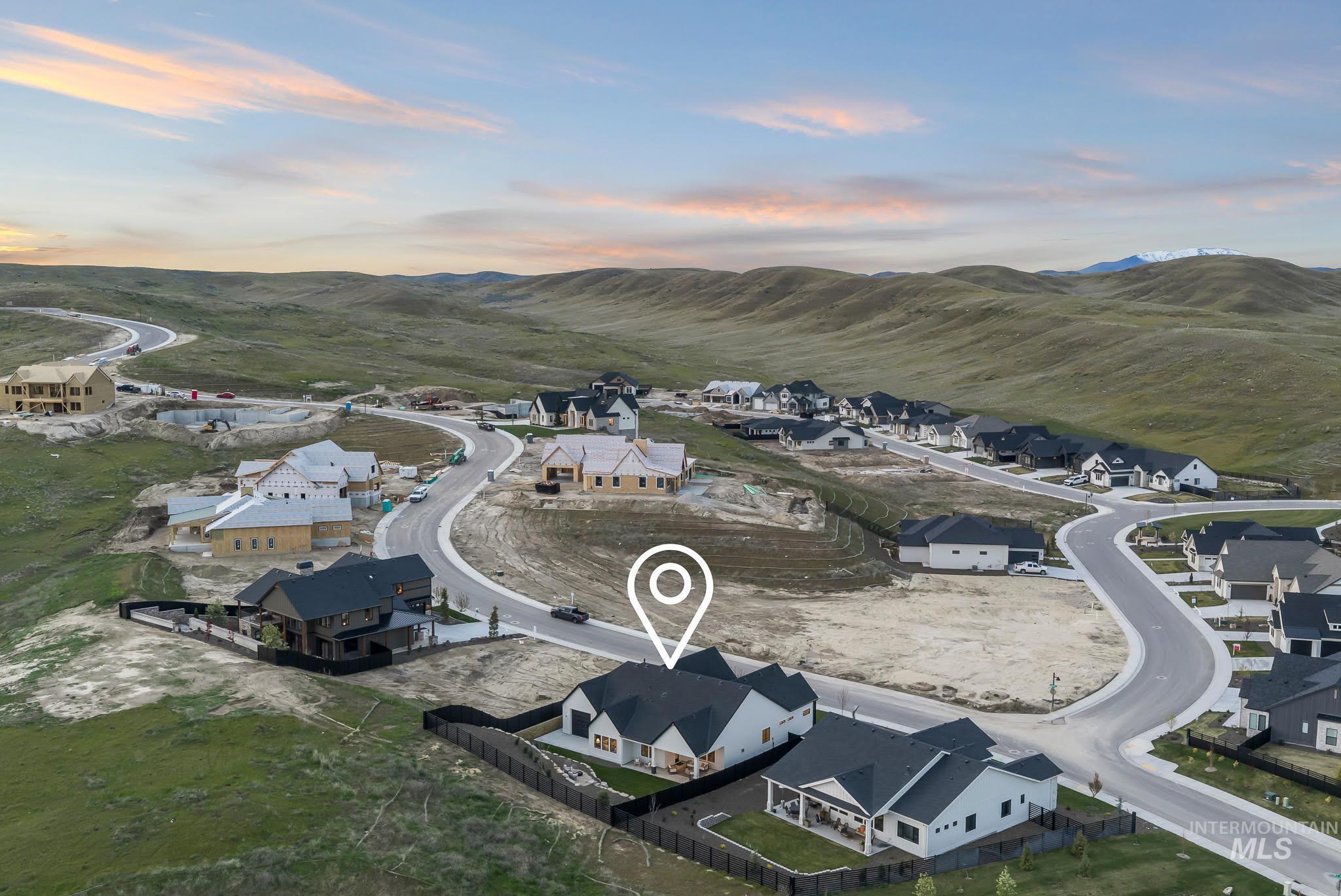 6971 N Cairnhill Way, Eagle, Idaho 83616, 3 Bedrooms, 3.5 Bathrooms, Residential For Sale, Price $1,024,900,MLS 98993458
