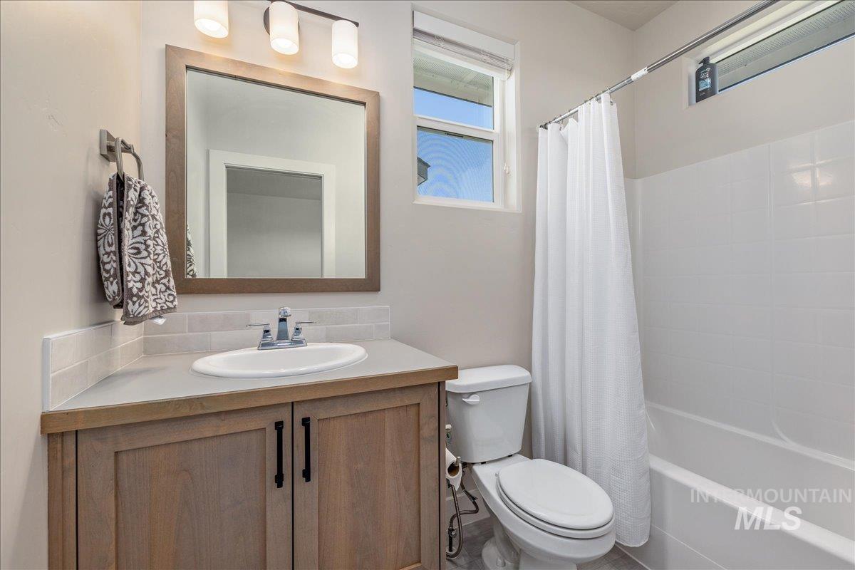 5562 S Zaivcla Ave., Meridian, Idaho 83642, 4 Bedrooms, 4 Bathrooms, Residential For Sale, Price $819,900, 98993459