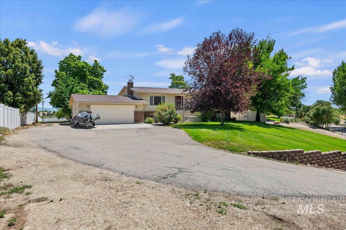 25150 Geri Lane, Caldwell, Idaho 83607, 5 Bedrooms, 3 Bathrooms, Residential For Sale, Price $679,900,MLS 98993462