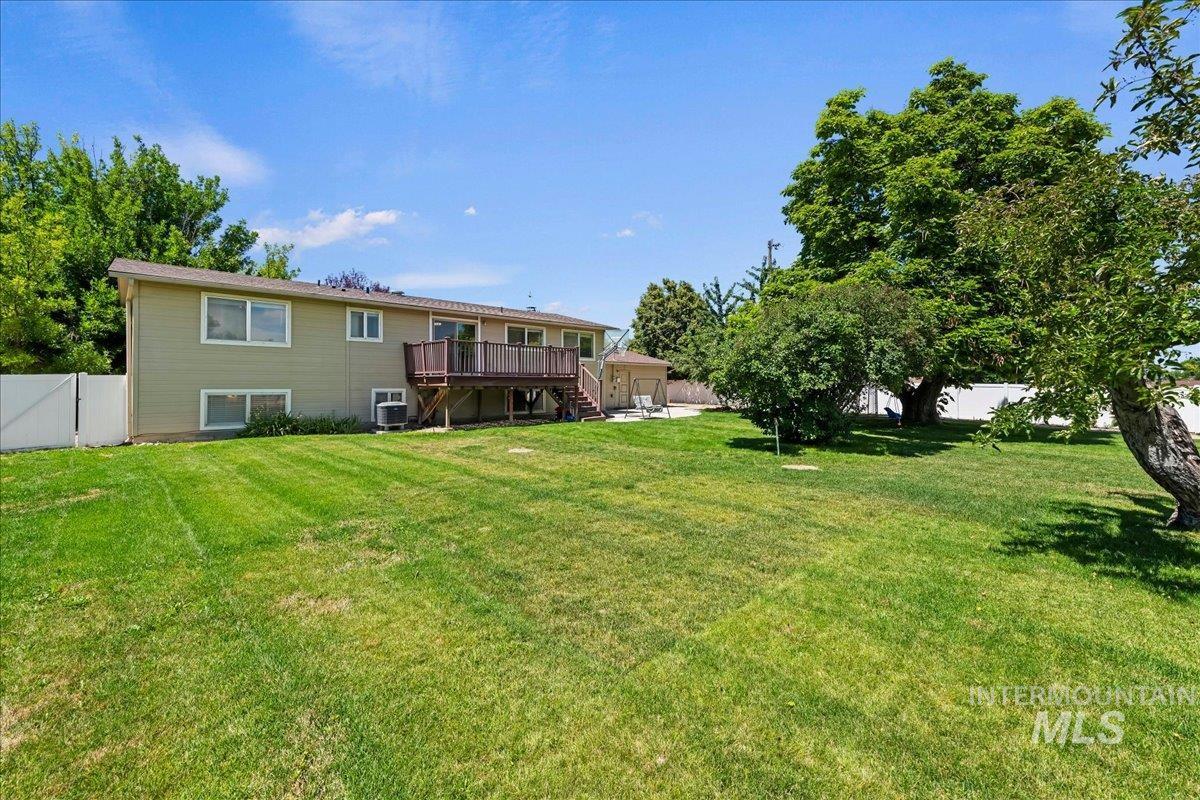 25150 Geri Lane, Caldwell, Idaho 83607, 5 Bedrooms, 3 Bathrooms, Residential For Sale, Price $679,900,MLS 98993462