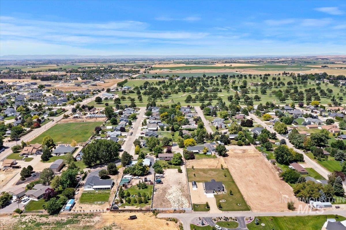 25150 Geri Lane, Caldwell, Idaho 83607, 5 Bedrooms, 3 Bathrooms, Residential For Sale, Price $679,900,MLS 98993462
