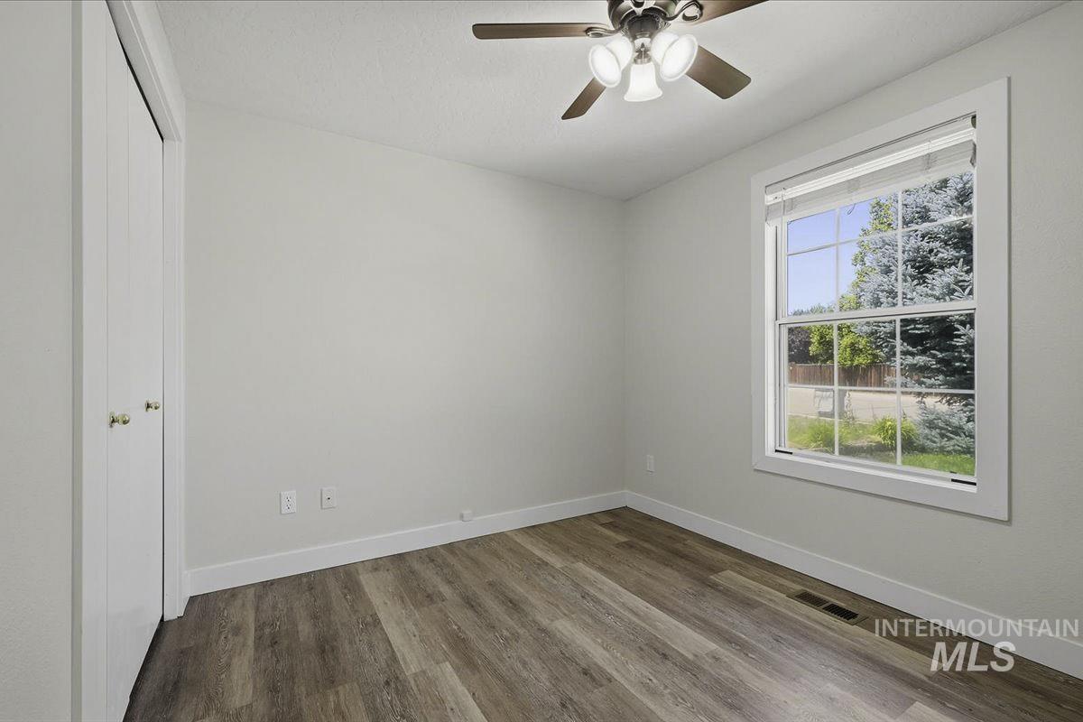 1579 E. Oakridge, Boise, Idaho 83716, 3 Bedrooms, 2 Bathrooms, Residential For Sale, Price $519,000,MLS 98993466