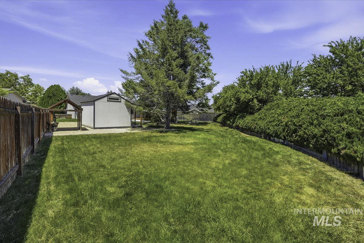 1579 E. Oakridge, Boise, Idaho 83716, 3 Bedrooms, 2 Bathrooms, Residential For Sale, Price $519,000,MLS 98993466