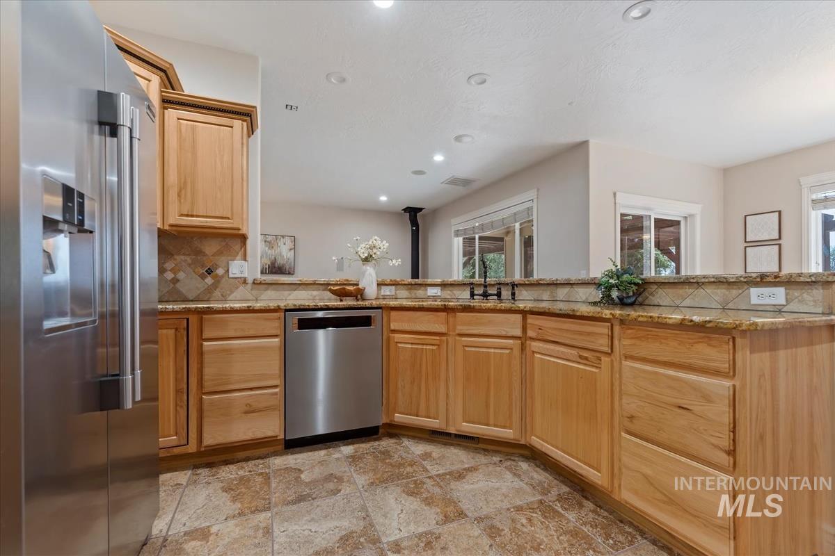 2324 S Kaesemeyer Ln, Kuna, Idaho 83634, 4 Bedrooms, 2.5 Bathrooms, Residential For Sale, Price $1,500,000, 98993467