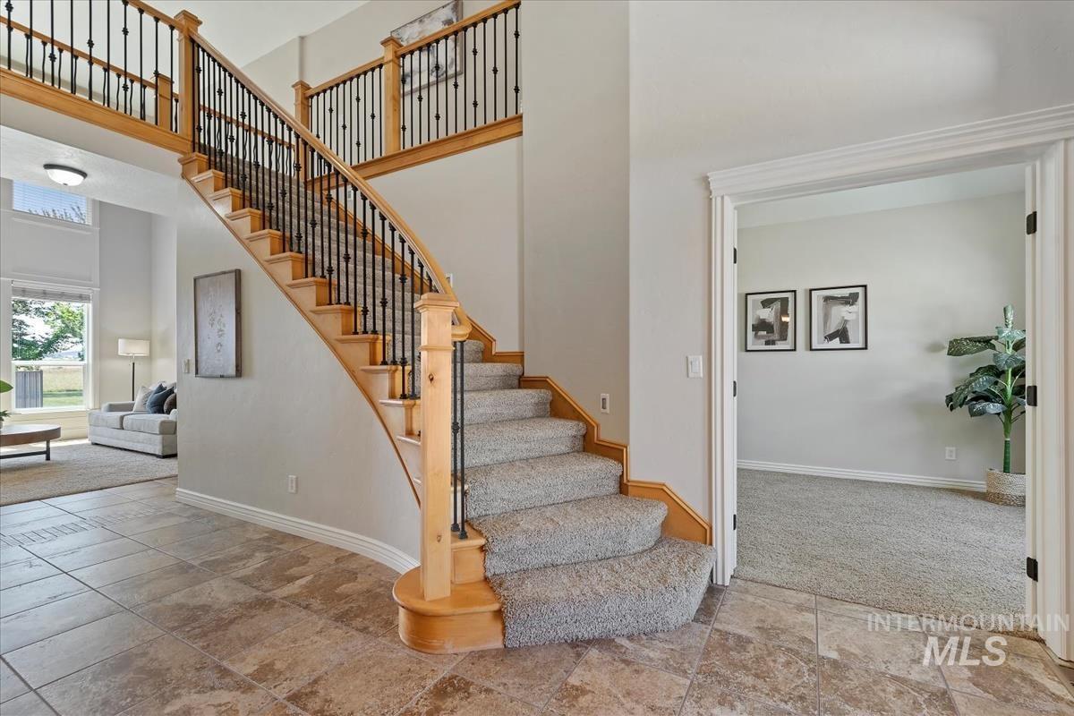 2324 S Kaesemeyer Ln, Kuna, Idaho 83634, 4 Bedrooms, 2.5 Bathrooms, Residential For Sale, Price $1,500,000, 98993467