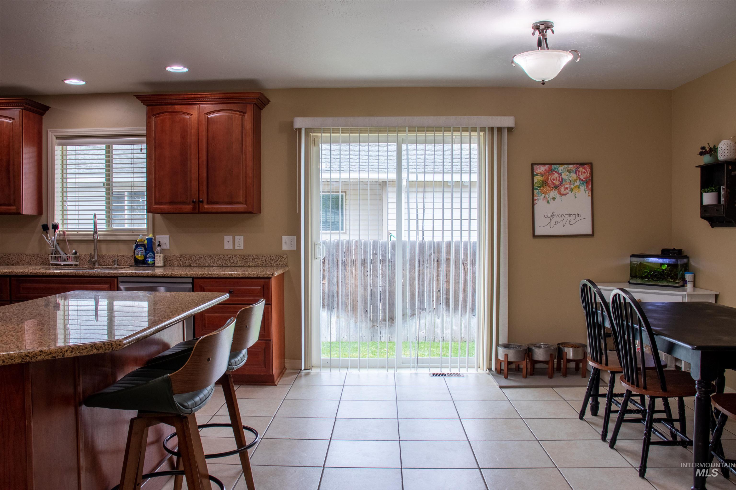 2000 M Street, Heyburn, Idaho 83336, 3 Bedrooms, 2 Bathrooms, Residential For Sale, Price $334,900,MLS 98993468