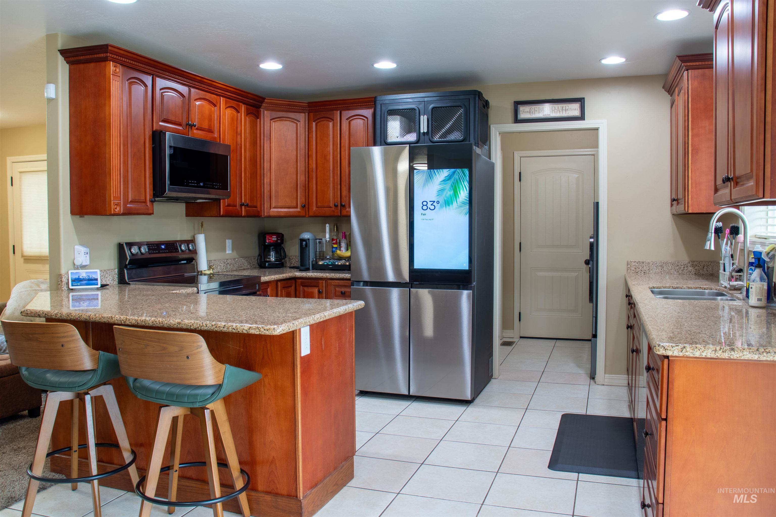 2000 M Street, Heyburn, Idaho 83336, 3 Bedrooms, 2 Bathrooms, Residential For Sale, Price $334,900,MLS 98993468