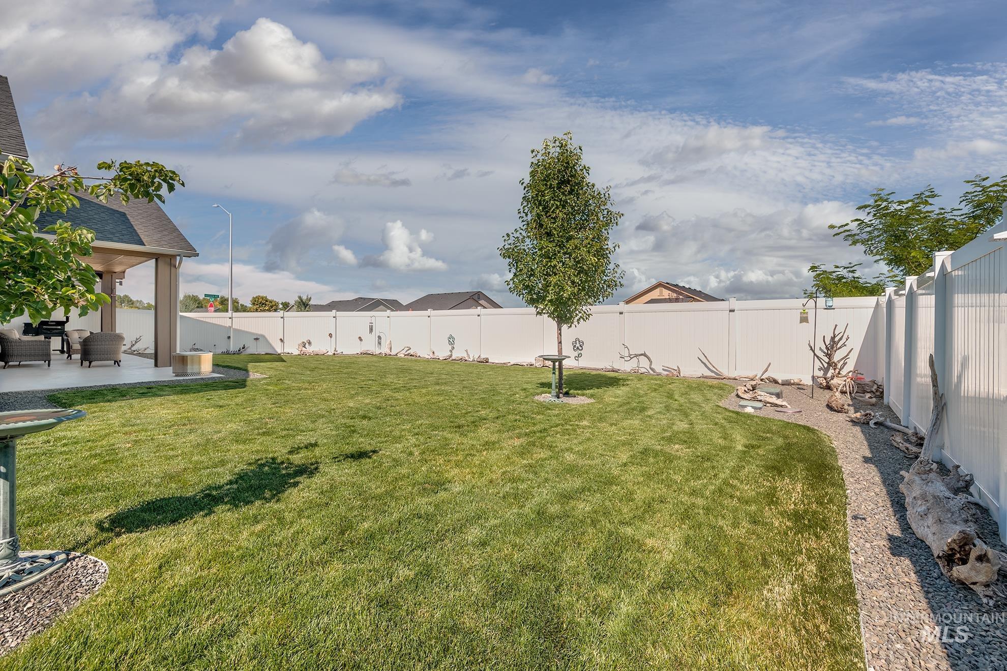 760 Sawgrass Court, Payette, Idaho 83661, 3 Bedrooms, 2 Bathrooms, Residential For Sale, Price $520,000,MLS 98993469
