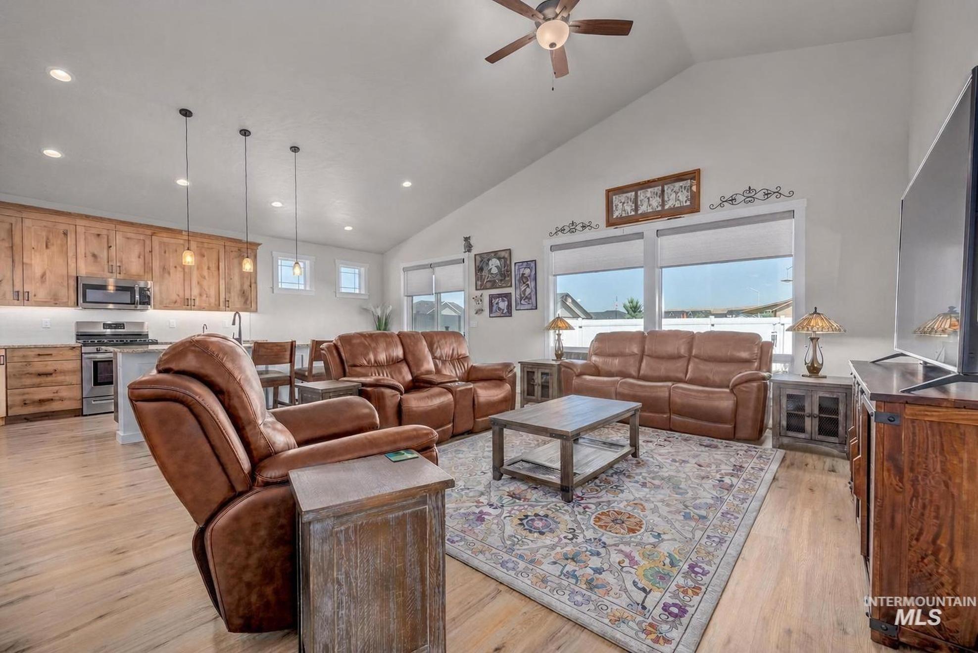 760 Sawgrass Court, Payette, Idaho 83661, 3 Bedrooms, 2 Bathrooms, Residential For Sale, Price $520,000,MLS 98993469