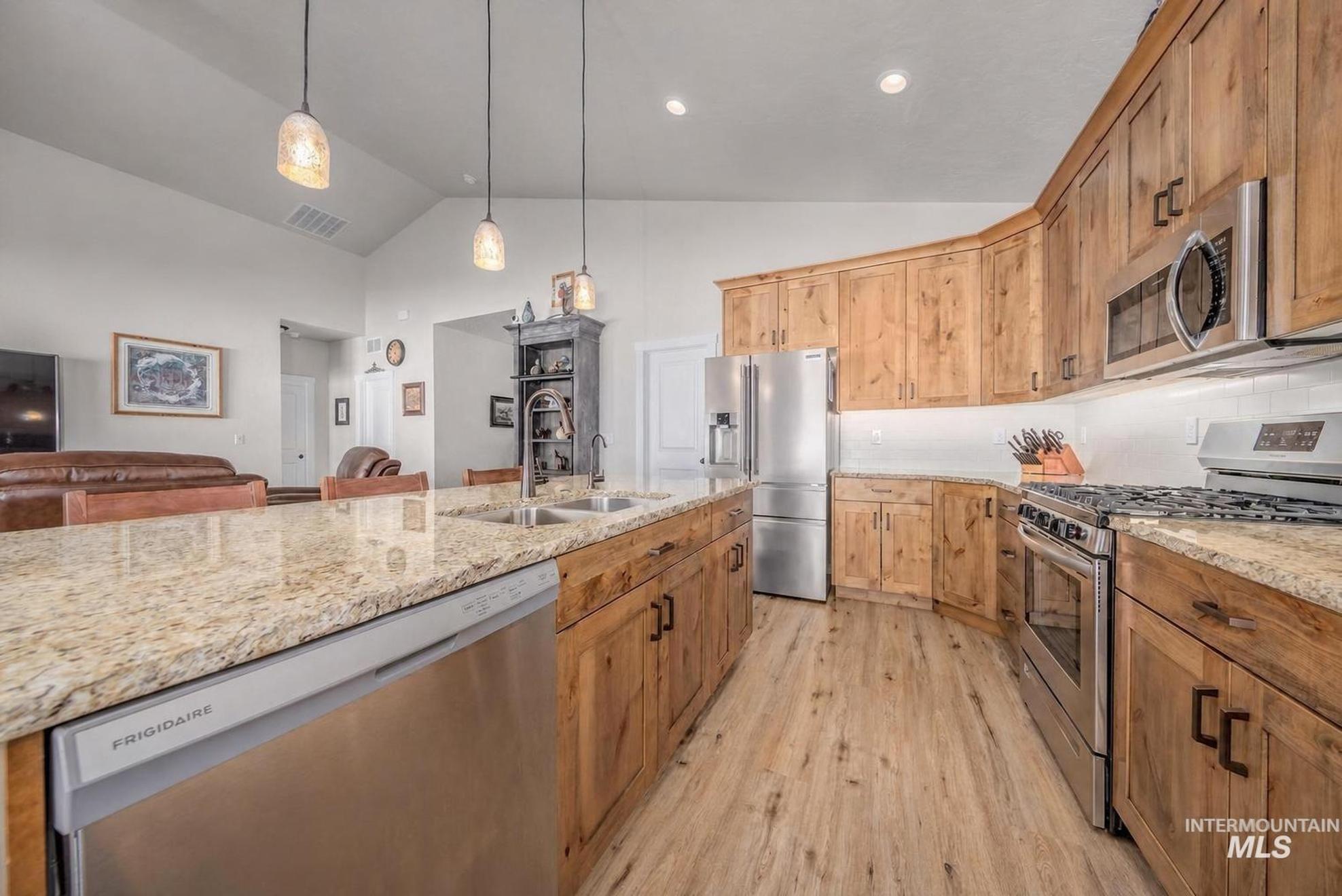 760 Sawgrass Court, Payette, Idaho 83661, 3 Bedrooms, 2 Bathrooms, Residential For Sale, Price $520,000,MLS 98993469