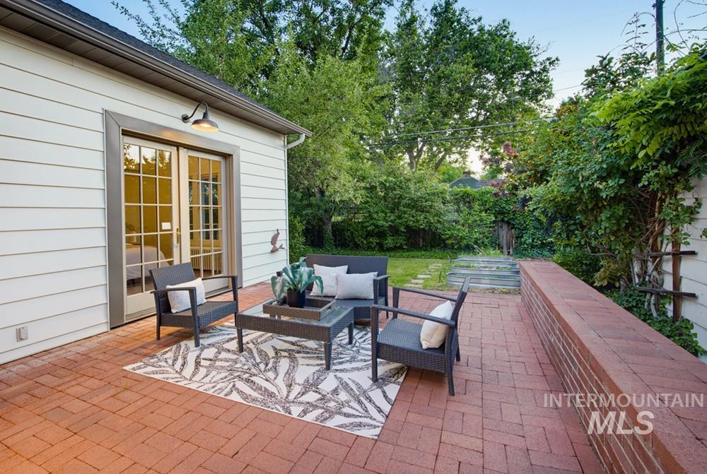 915 N 17th St, Boise, Idaho 83702, 4 Bedrooms, 3.5 Bathrooms, Residential For Sale, Price $1,549,000,MLS 98993472