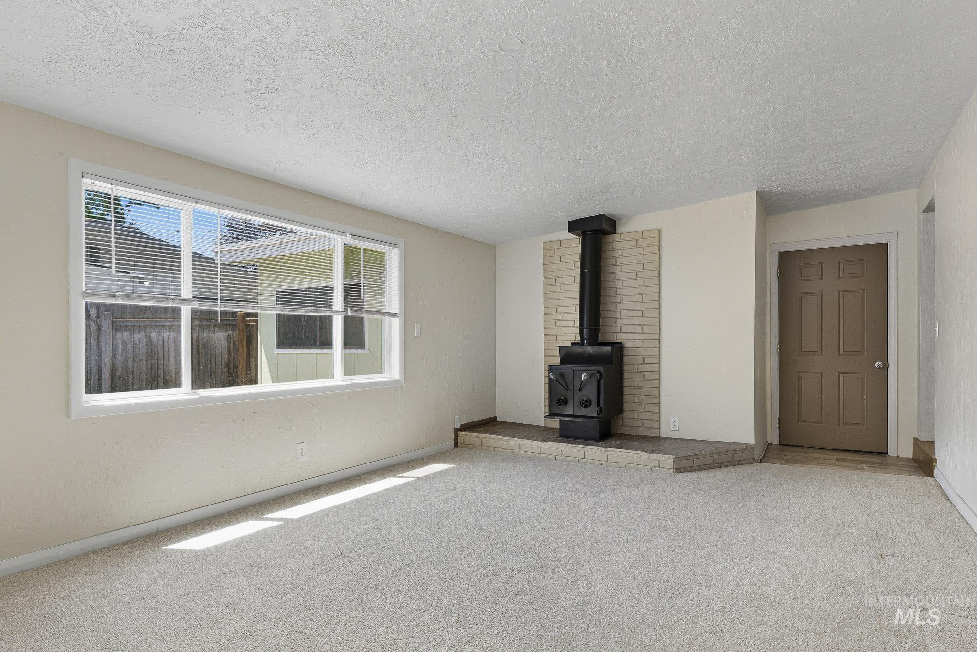 2504 S Annett St, Boise, Idaho 83705, 3 Bedrooms, 2 Bathrooms, Residential For Sale, Price $434,999, 98993473