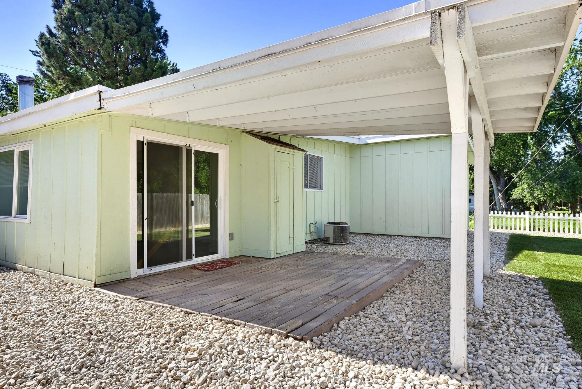 2504 S Annett St, Boise, Idaho 83705, 3 Bedrooms, 2 Bathrooms, Residential For Sale, Price $434,999, 98993473