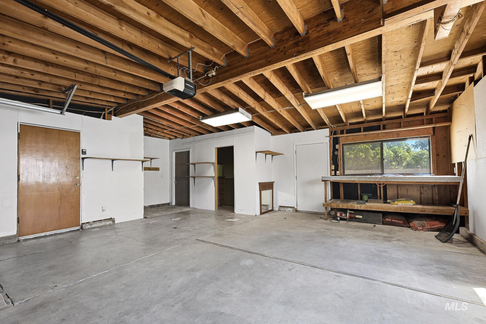 2504 S Annett St, Boise, Idaho 83705, 3 Bedrooms, 2 Bathrooms, Residential For Sale, Price $434,999, 98993473