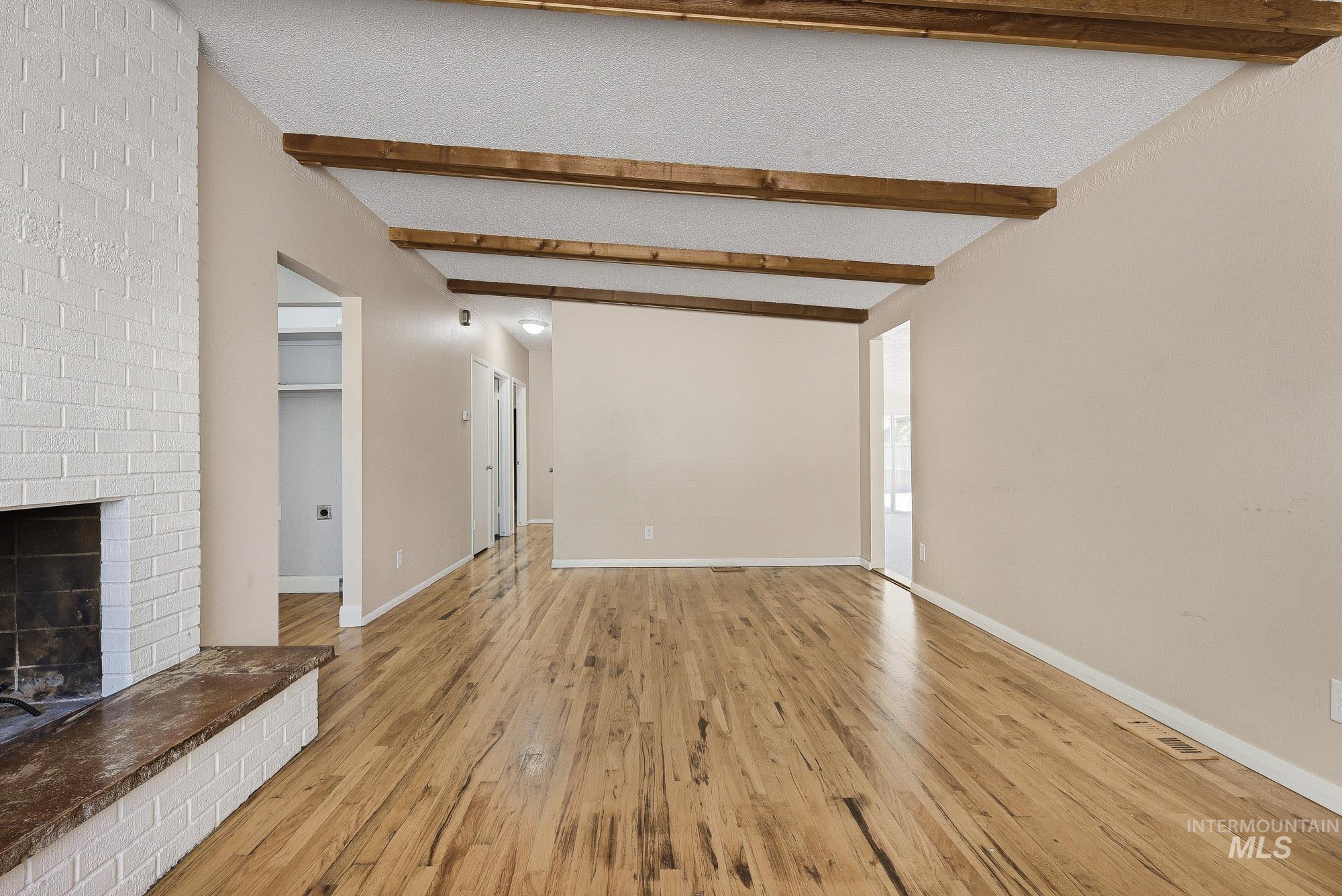 2504 S Annett St, Boise, Idaho 83705, 3 Bedrooms, 2 Bathrooms, Residential For Sale, Price $434,999, 98993473