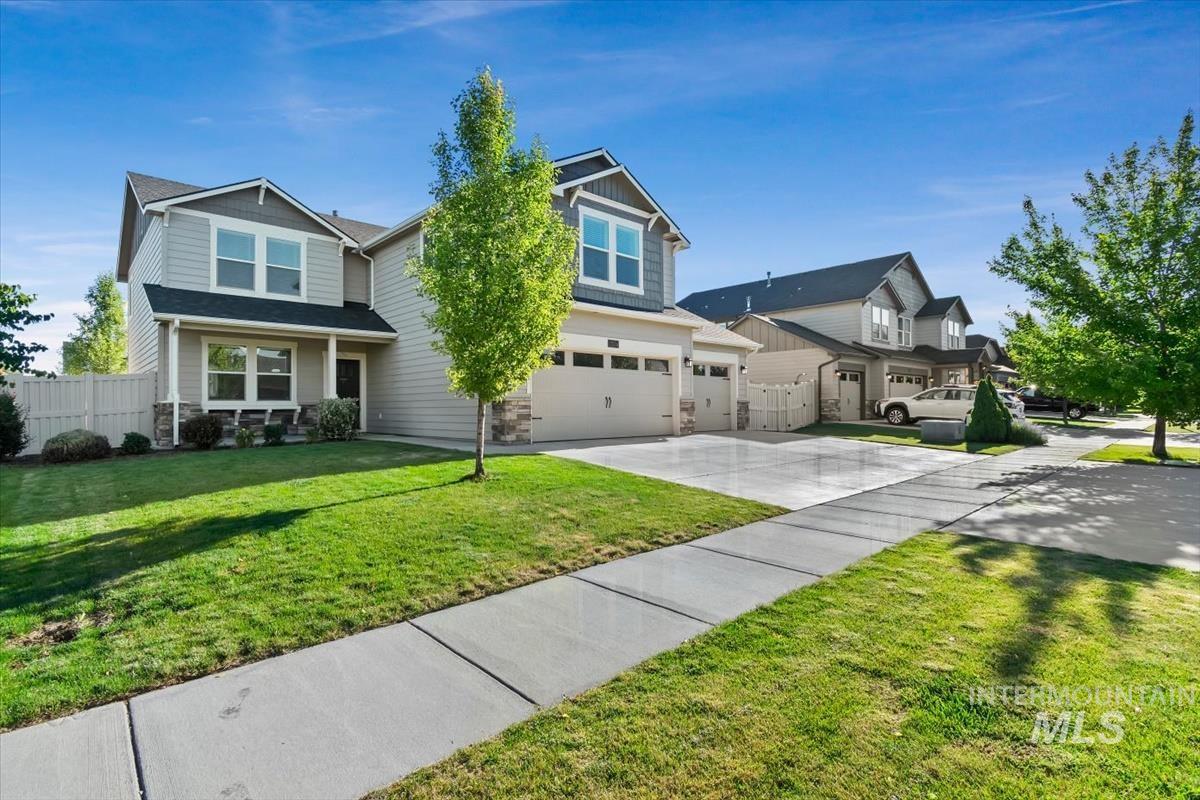 12534 W Oneida St., Boise, Idaho 83709, 3 Bedrooms, 2.5 Bathrooms, Residential For Sale, Price $560,000,MLS 98993475