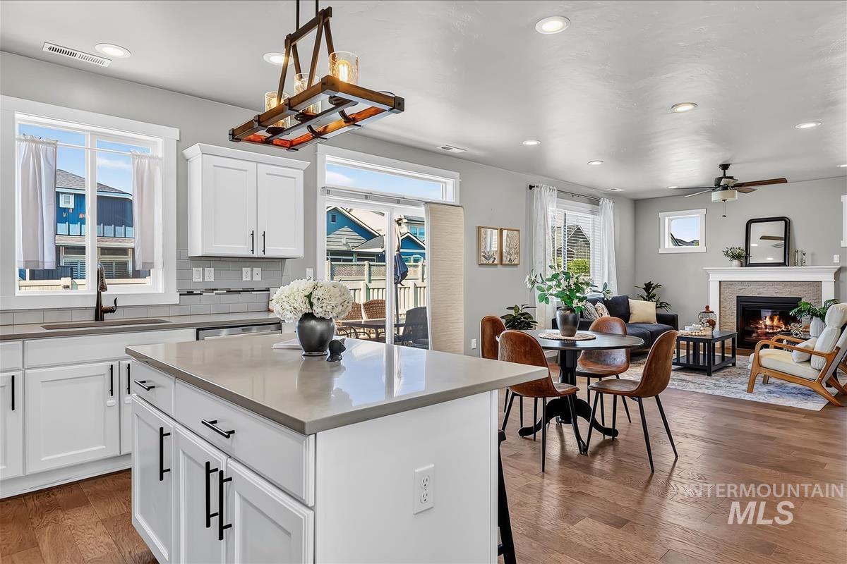 12534 W Oneida St., Boise, Idaho 83709, 3 Bedrooms, 2.5 Bathrooms, Residential For Sale, Price $560,000,MLS 98993475