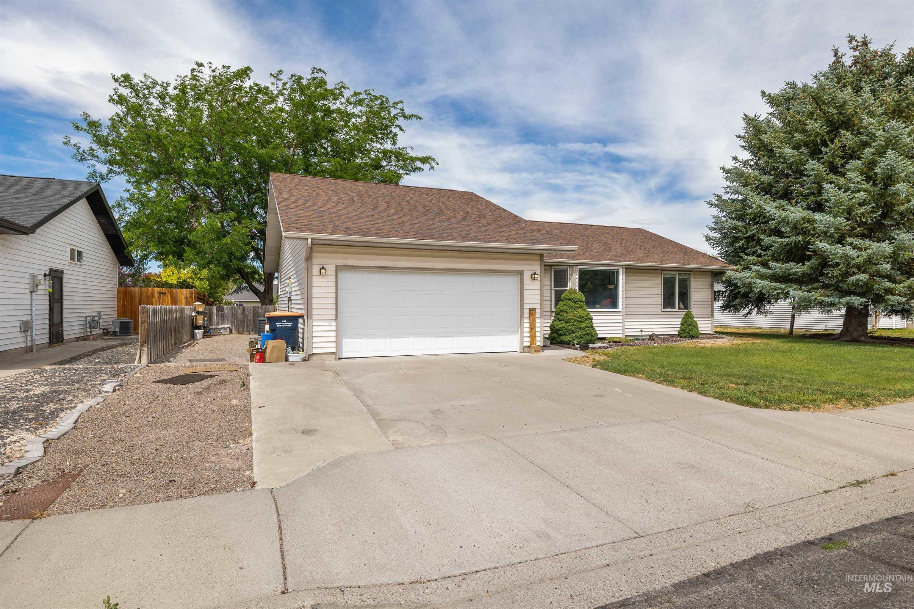 253 Coronado Ave, Twin Falls, Idaho 83301, 3 Bedrooms, 2 Bathrooms, Residential For Sale, Price $389,000, 98993478