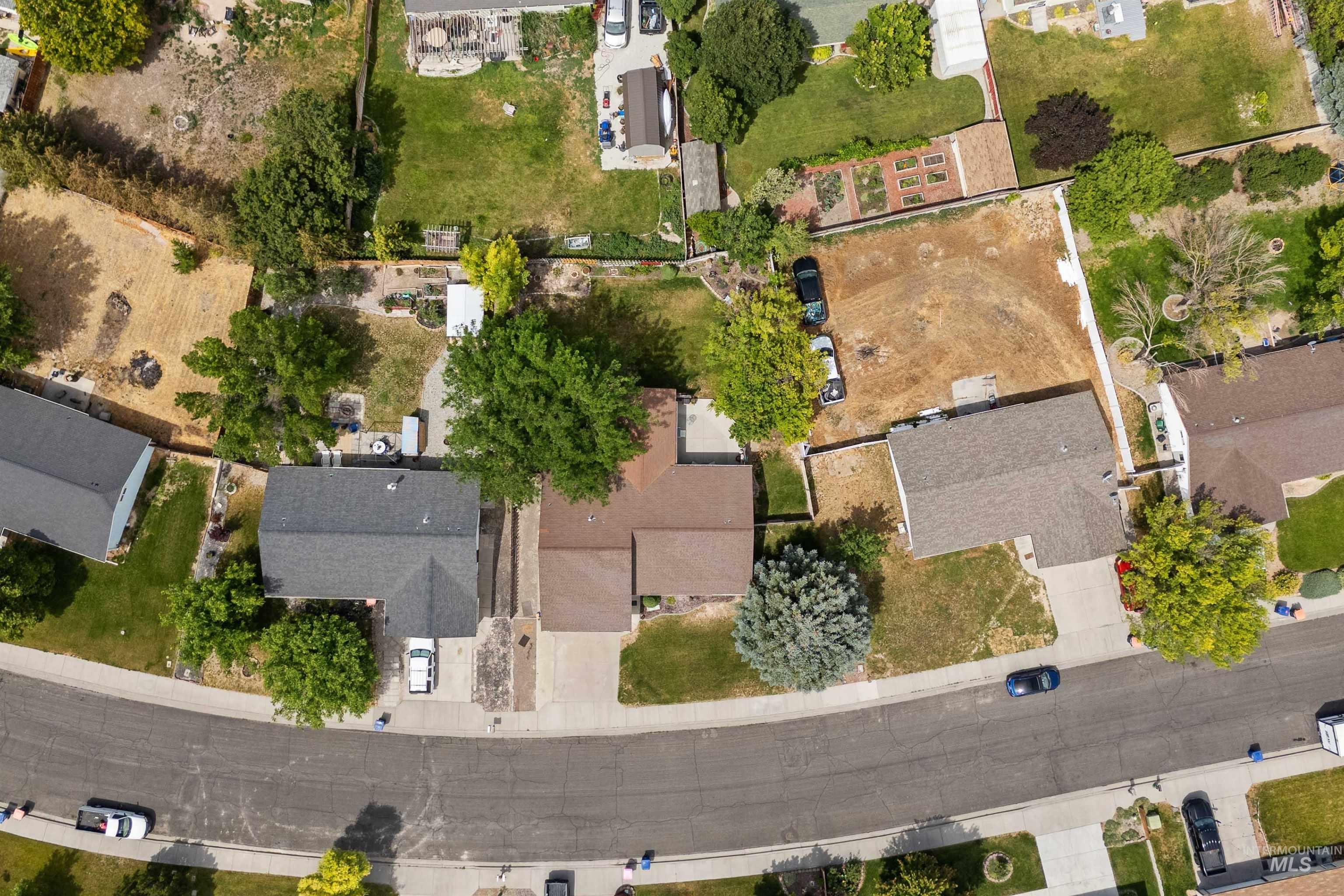 253 Coronado Ave, Twin Falls, Idaho 83301, 3 Bedrooms, 2 Bathrooms, Residential For Sale, Price $389,000, 98993478