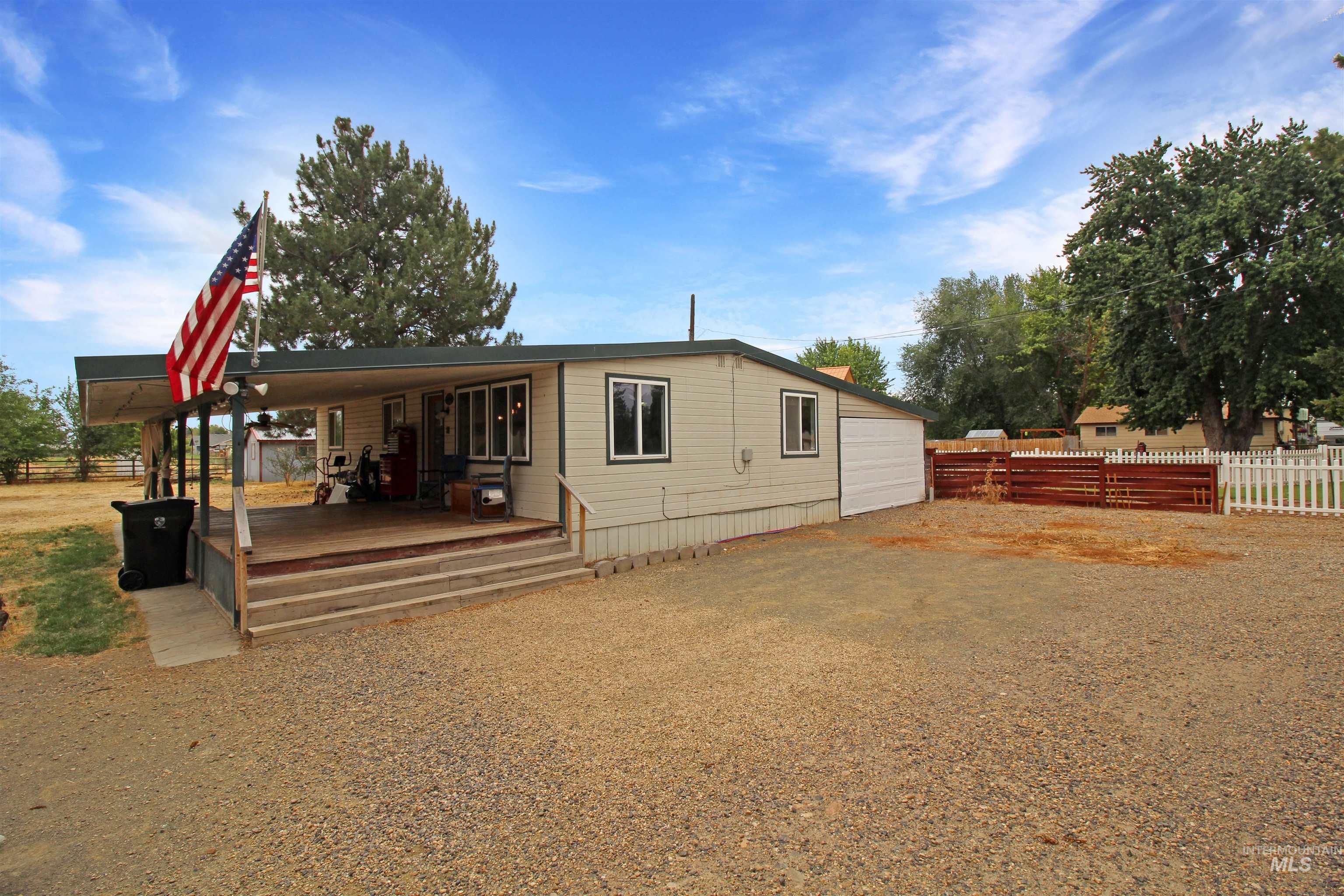 1265 Pioneer, Weiser, Idaho 83672, 3 Bedrooms, 1 Bathroom, Residential For Sale, Price $180,000, 98993482