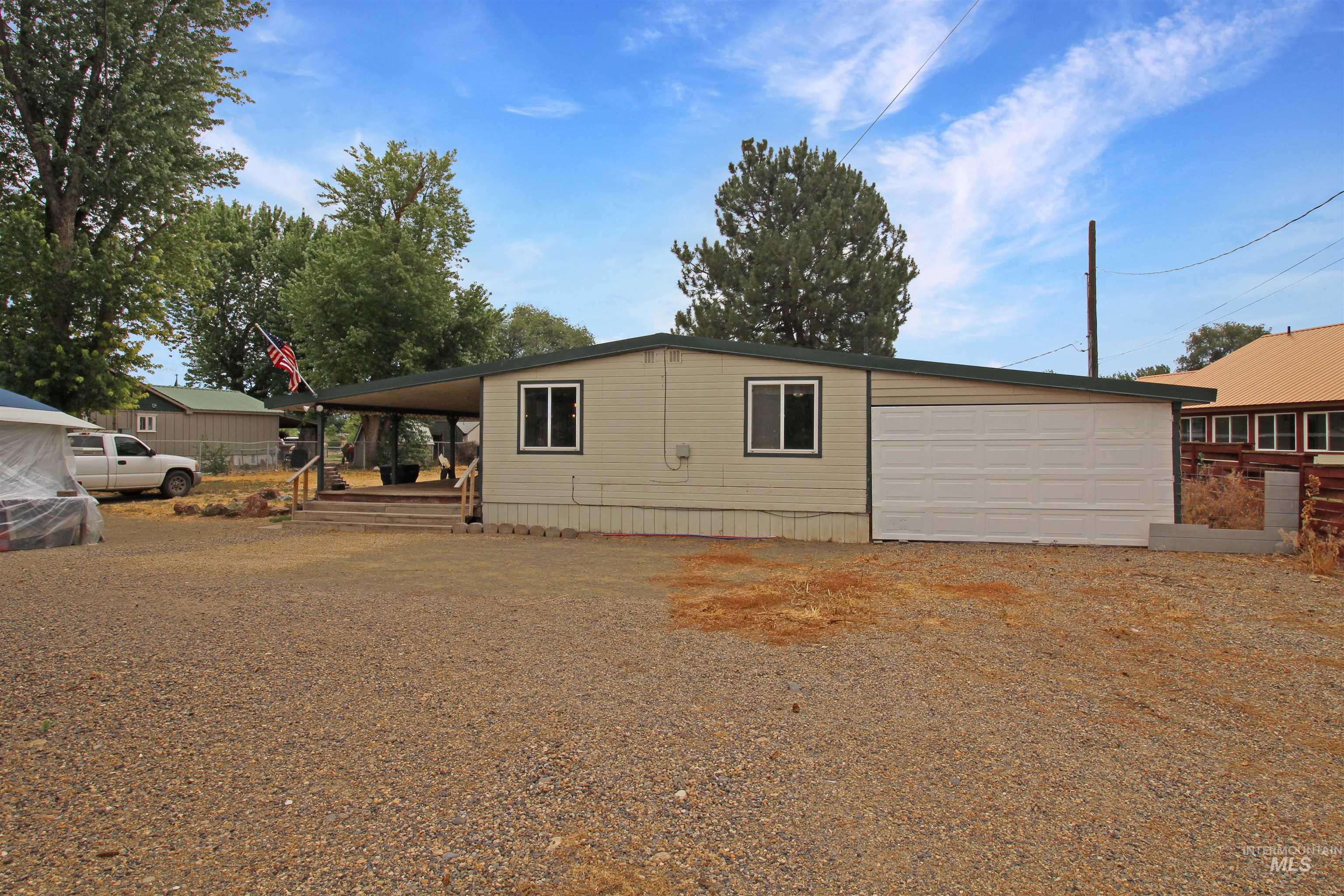 1265 Pioneer, Weiser, Idaho 83672, 3 Bedrooms, 1 Bathroom, Residential For Sale, Price $180,000, 98993482