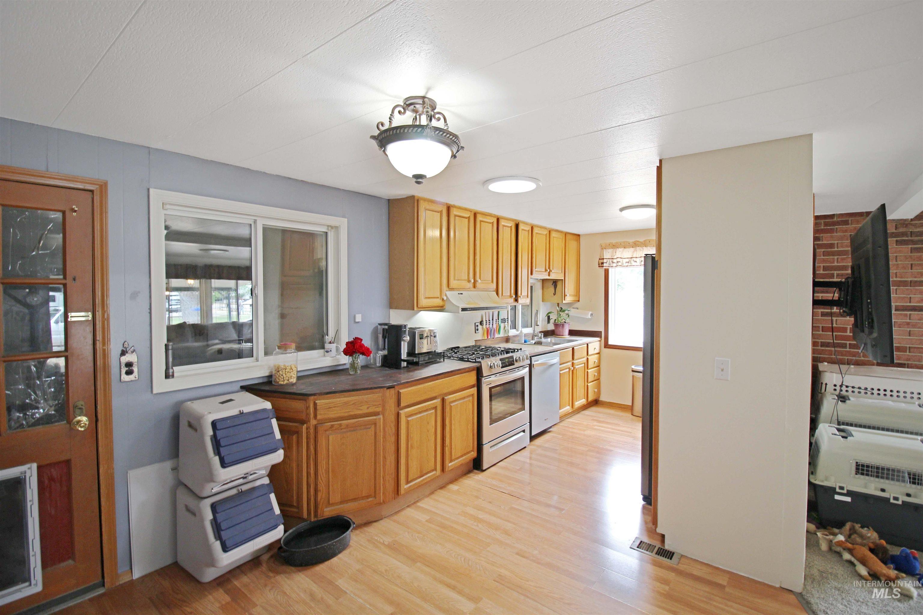 1265 Pioneer, Weiser, Idaho 83672, 3 Bedrooms, 1 Bathroom, Residential For Sale, Price $180,000, 98993482