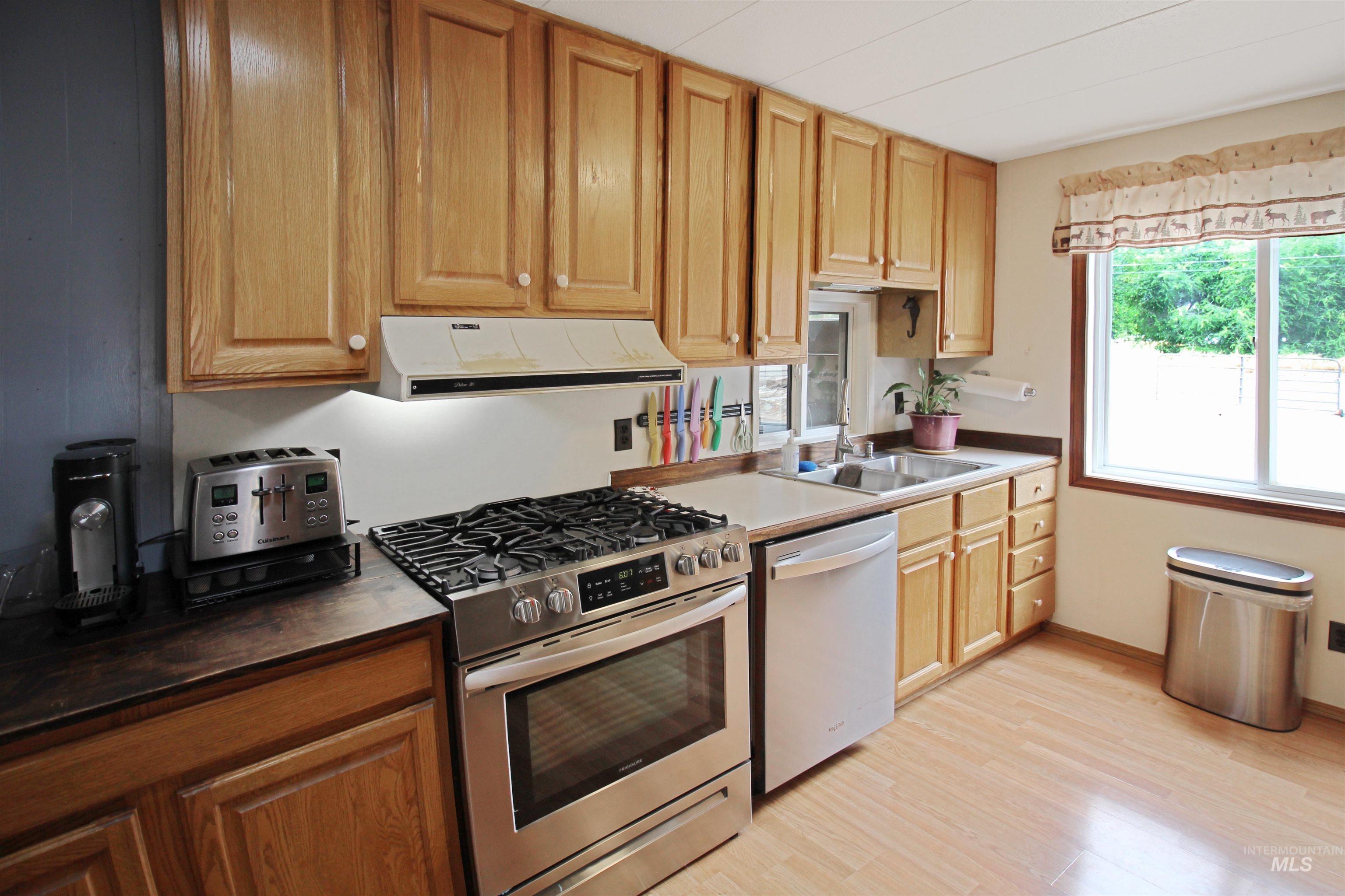 1265 Pioneer, Weiser, Idaho 83672, 3 Bedrooms, 1 Bathroom, Residential For Sale, Price $180,000, 98993482