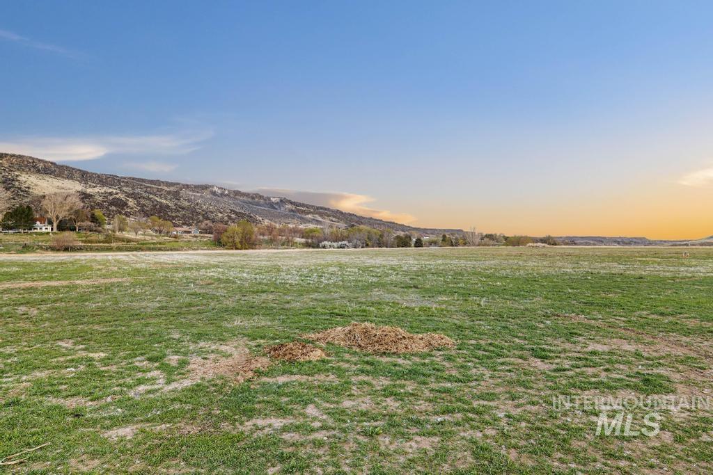 000 Lot 2 River Road, Bliss, Idaho 83314, Land For Sale, Price $199,900, 98993484