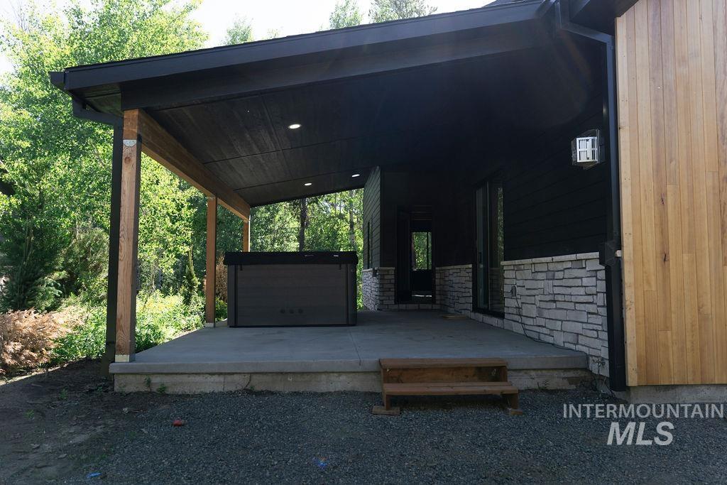 13120 Crane Shore Dr, Donnelly, Idaho 83615, 4 Bedrooms, 3.5 Bathrooms, Residential For Sale, Price $1,125,000,MLS 98993488