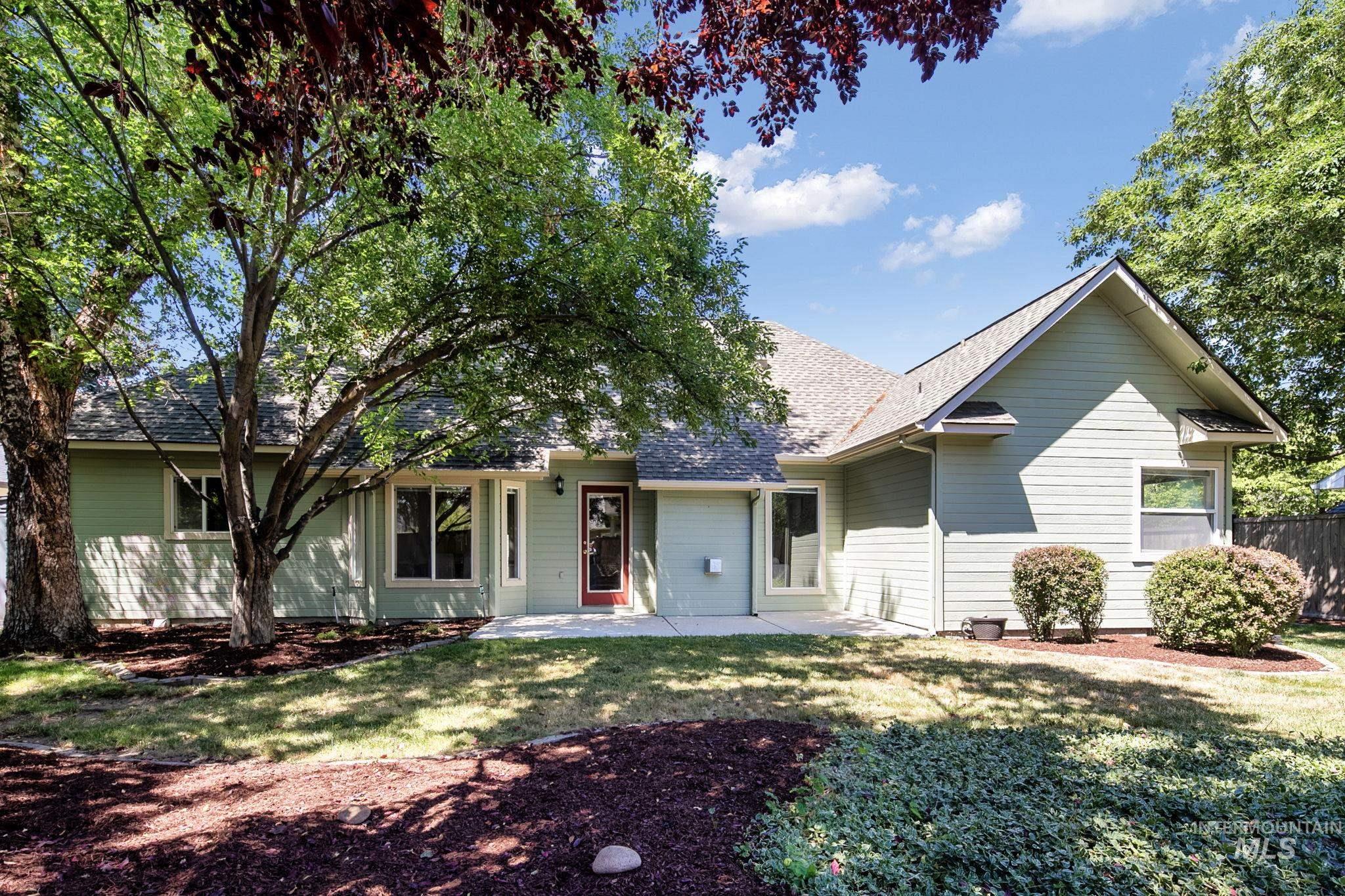 149 S Cobblestone Way, Eagle, Idaho 83616, 4 Bedrooms, 3 Bathrooms, Residential For Sale, Price $535,000,MLS 98993490
