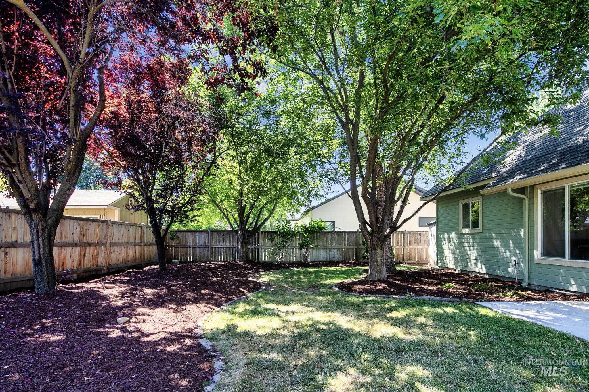 149 S Cobblestone Way, Eagle, Idaho 83616, 4 Bedrooms, 3 Bathrooms, Residential For Sale, Price $535,000,MLS 98993490