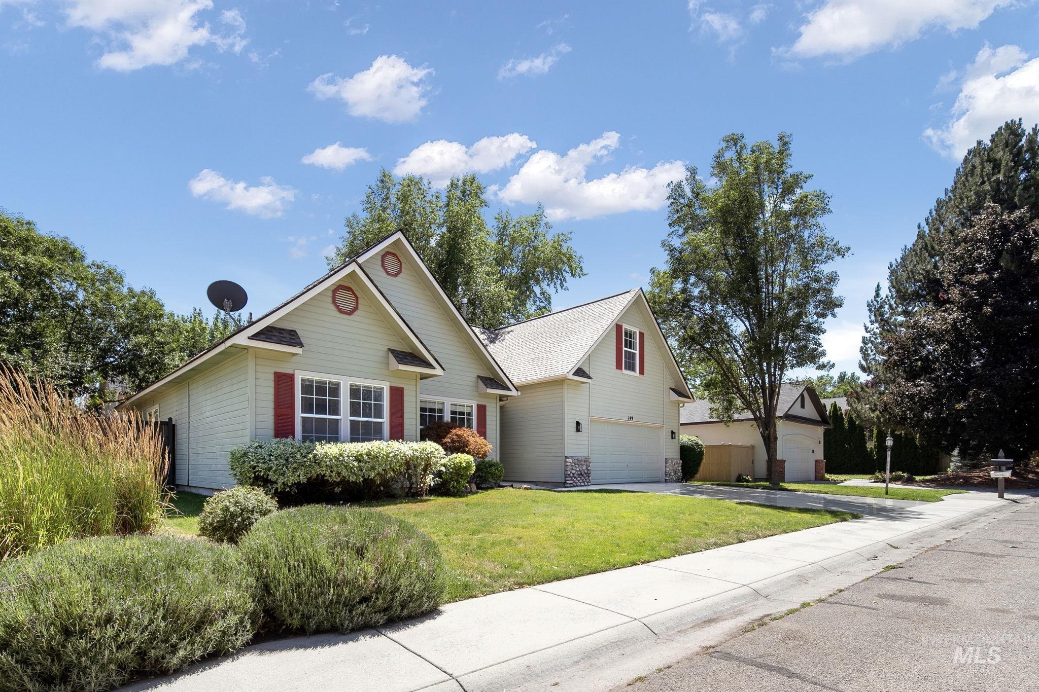 149 S Cobblestone Way, Eagle, Idaho 83616, 4 Bedrooms, 3 Bathrooms, Residential For Sale, Price $535,000,MLS 98993490