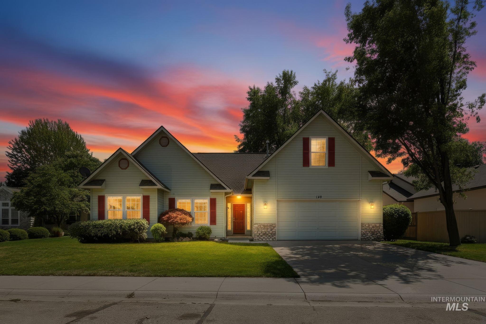 149 S Cobblestone Way, Eagle, Idaho 83616, 4 Bedrooms, 3 Bathrooms, Residential For Sale, Price $535,000,MLS 98993490