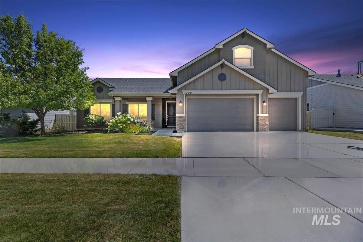 1299 La Reata Way, Middleton, Idaho 83644, 4 Bedrooms, 2.5 Bathrooms, Residential For Sale, Price $485,000,MLS 98993491